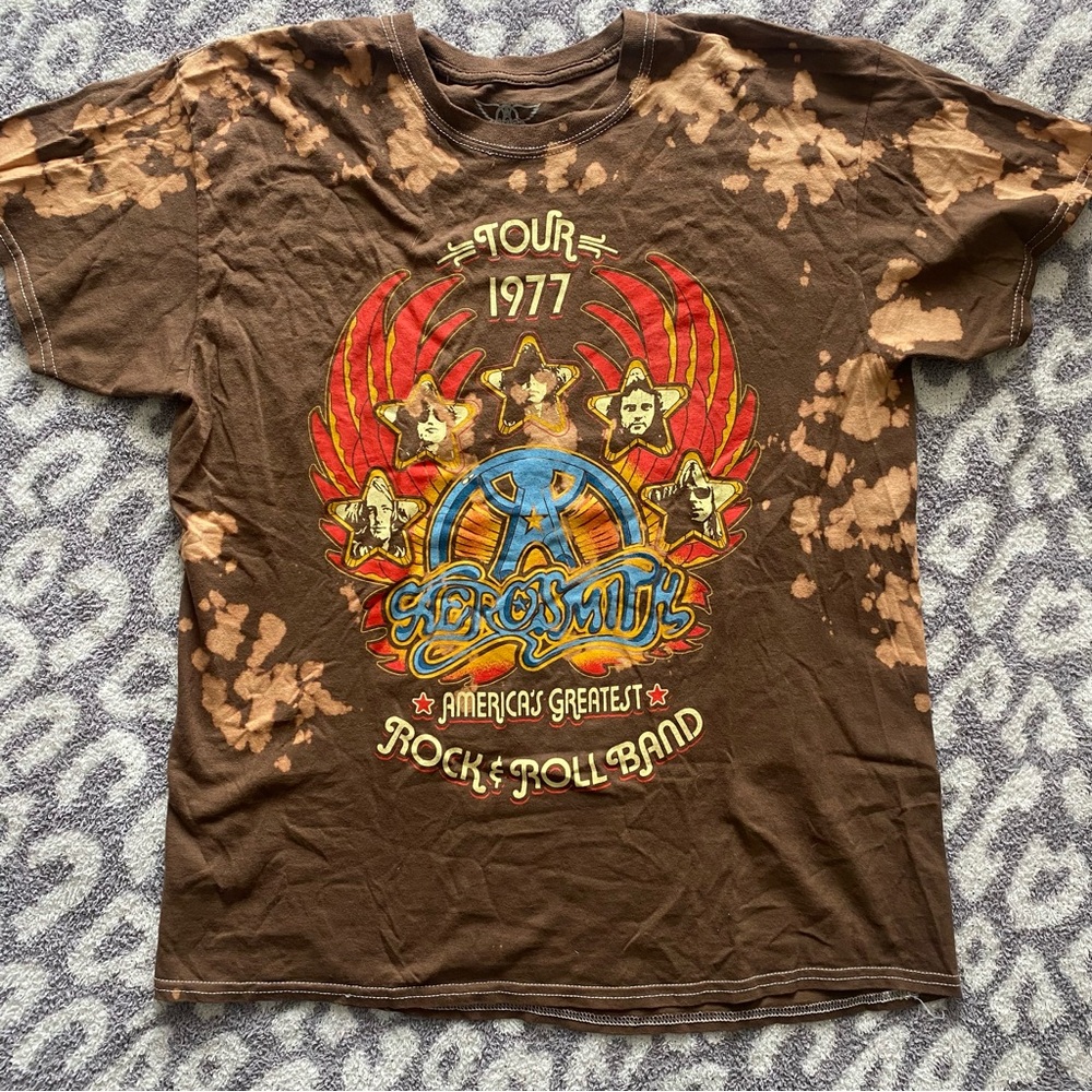 Licensed Aerosmith graphic band tee “americas greatest rock & roll band”